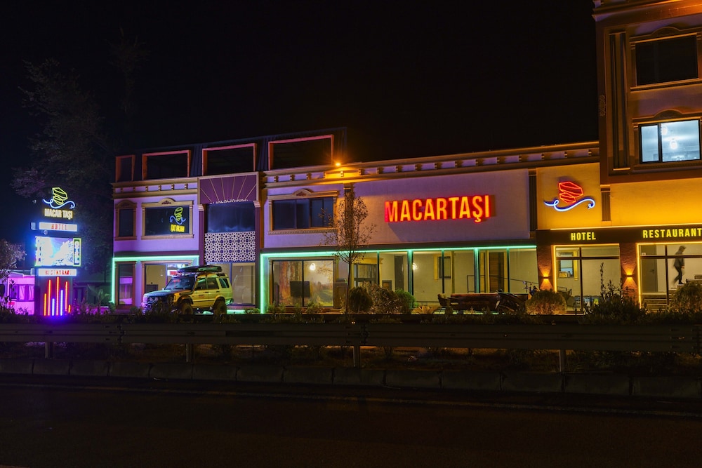 MacarTasi hotel 1/50