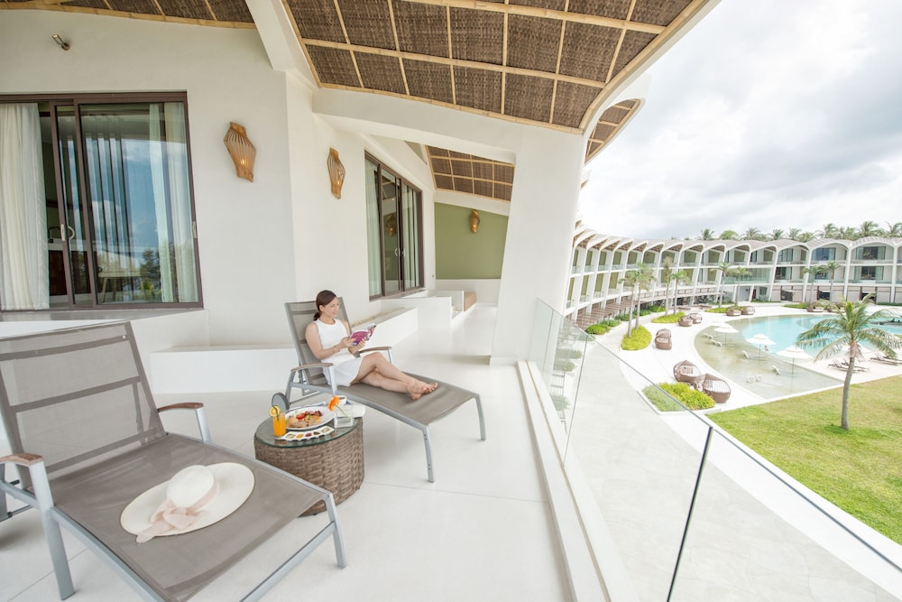 The Shells Resort And Spa Phu Quoc 30/50