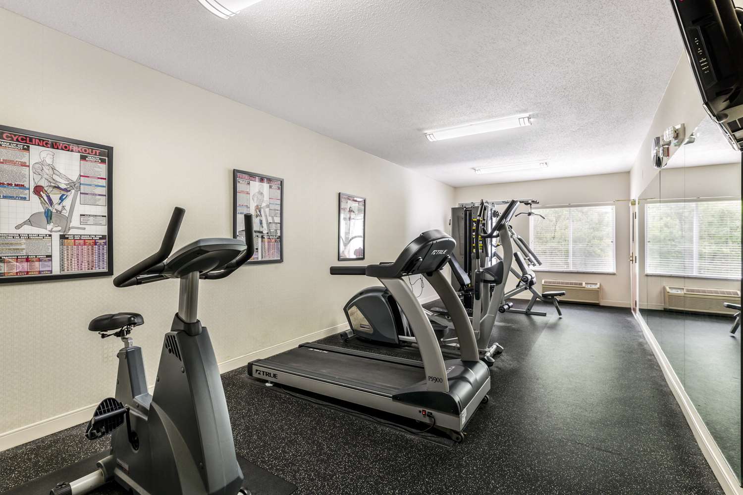 Best Western Plus New England Inn & Suites 11/20