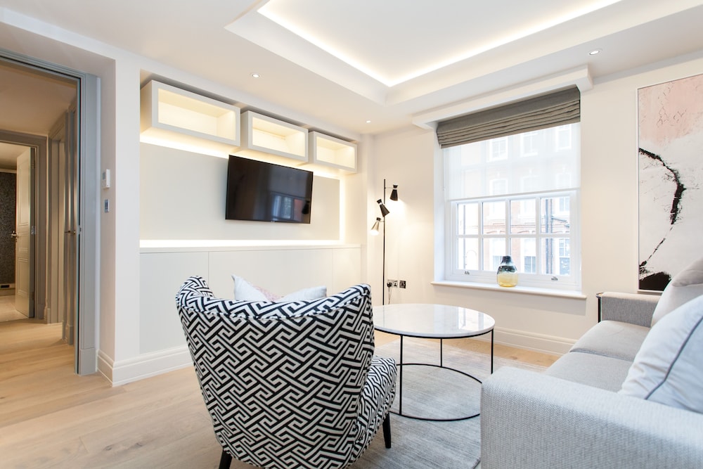 Hope House Residences by Aeria Apartments 30/50