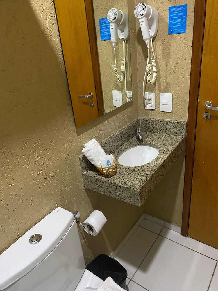 Aquarius Hotel 44/50