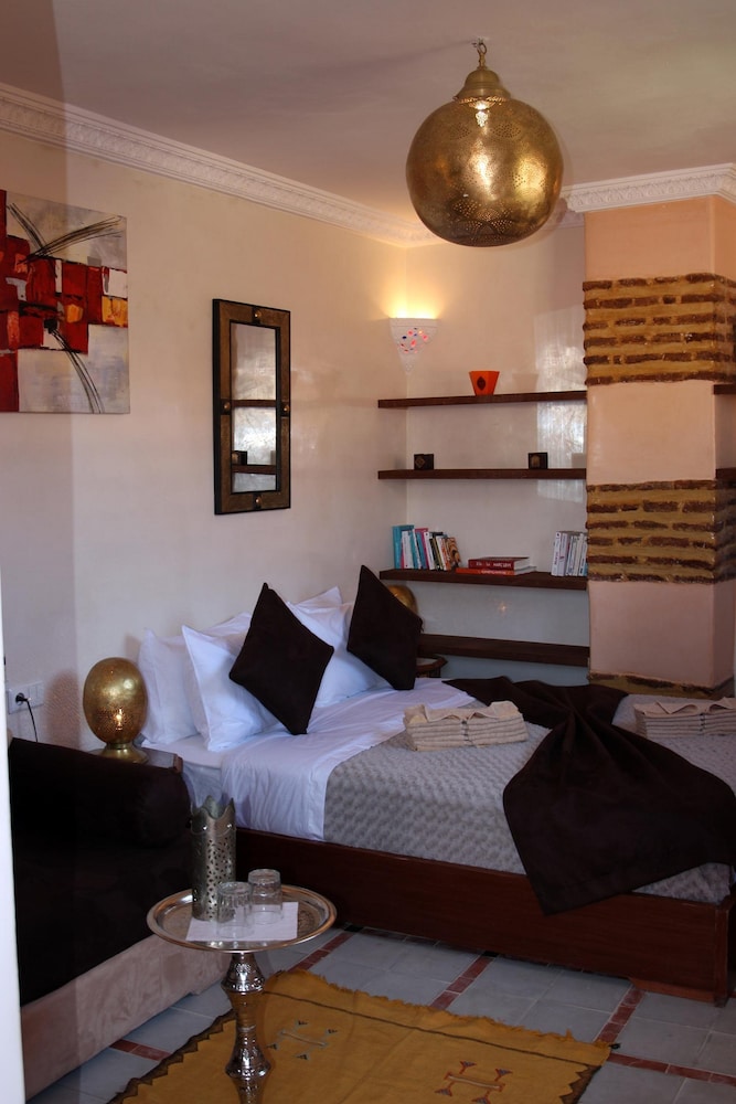 Riad Louaya 53/79