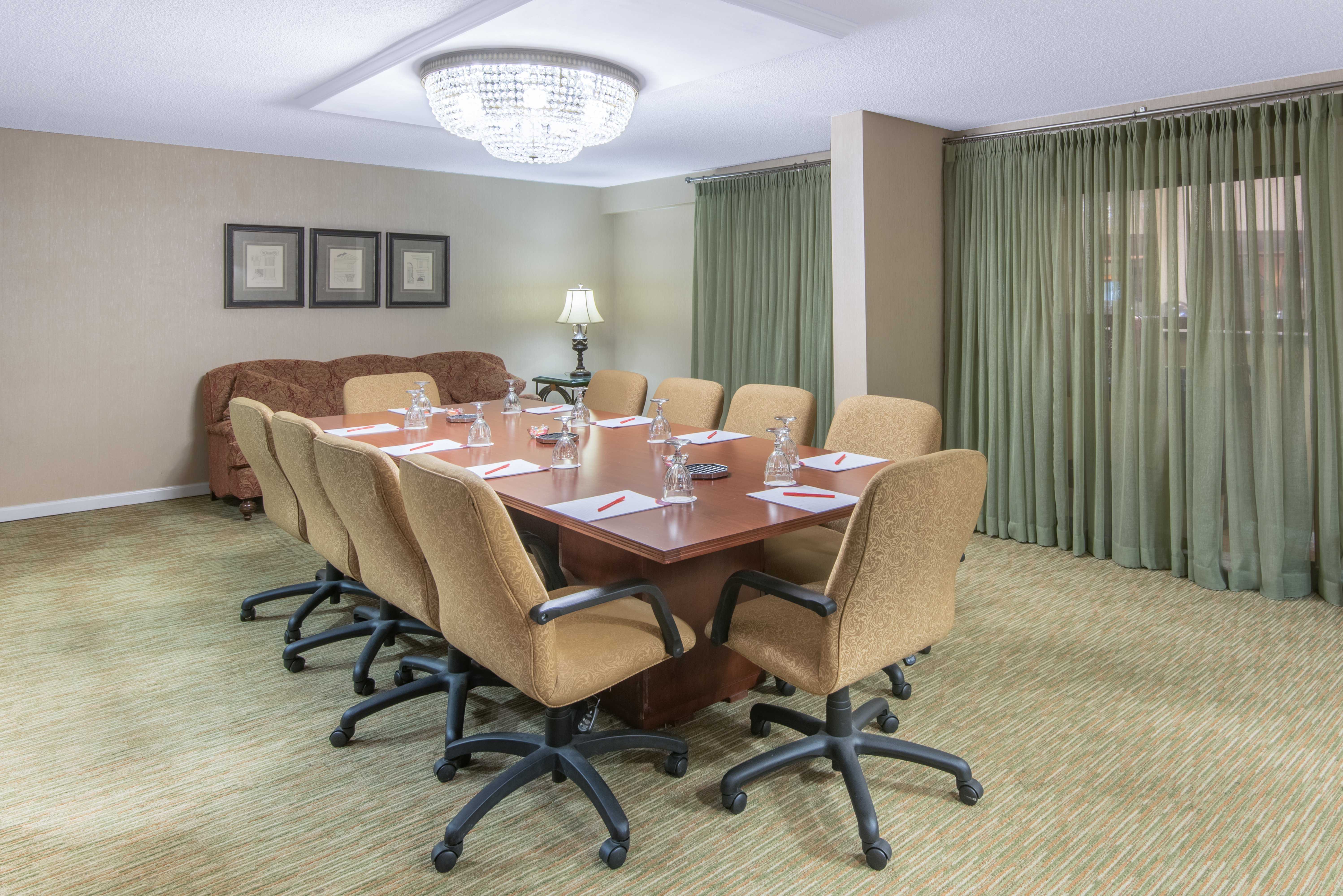 Crowne Plaza Hickory 49/61