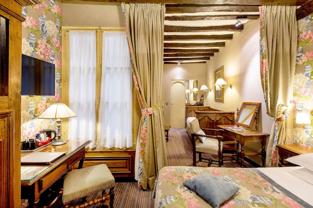 Hotel Left Bank Saint Germain 30/35