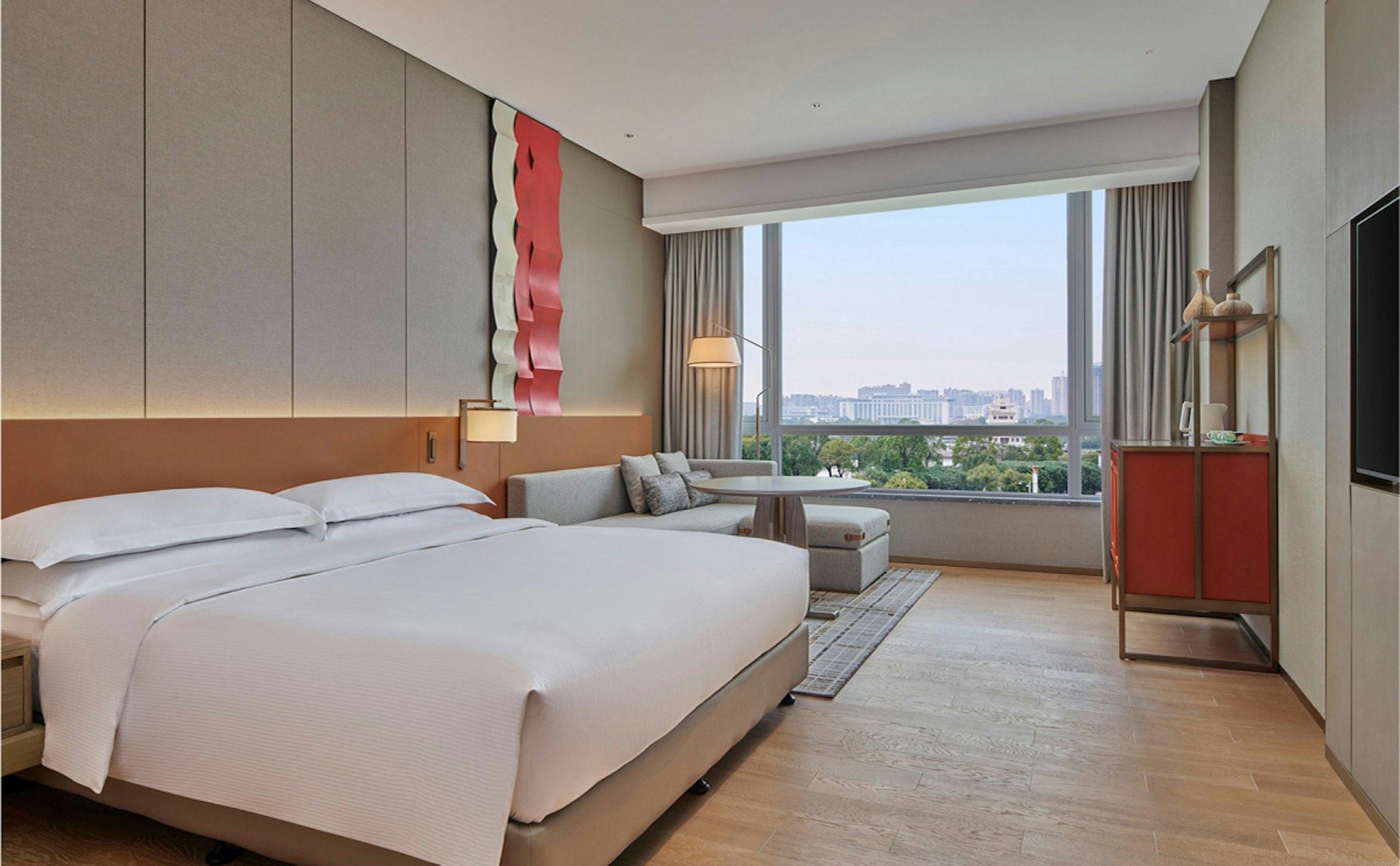 SUPERIOR, KING BED