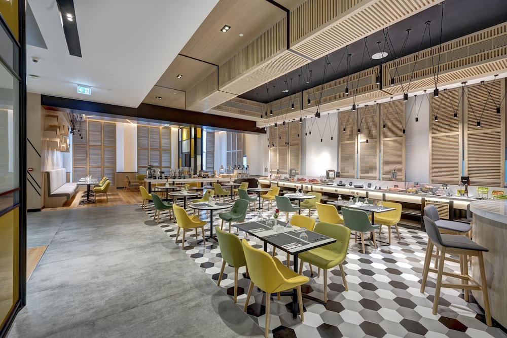 Al Khoory Urban Hotel 35/50