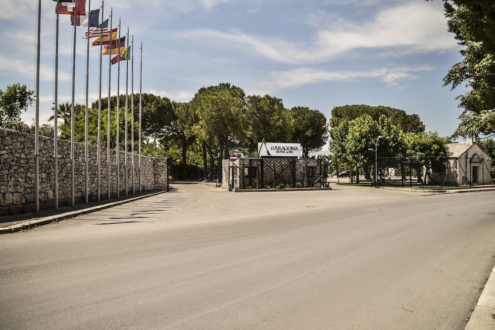 Hotel D Aragona 26/40