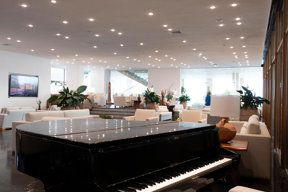 Leptos Panorama Hotel 7/50