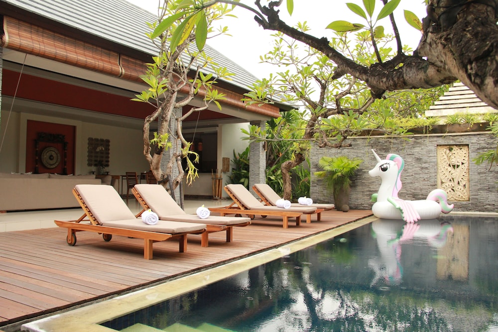 THE WOLAS VILLAS AND SPA in BALI