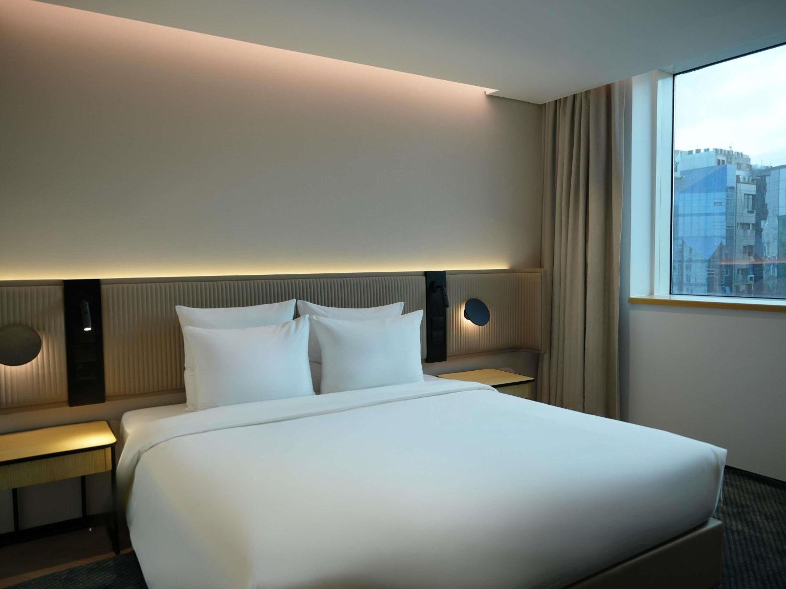 Superior, Suite, King Bed, Sofa, Living Area