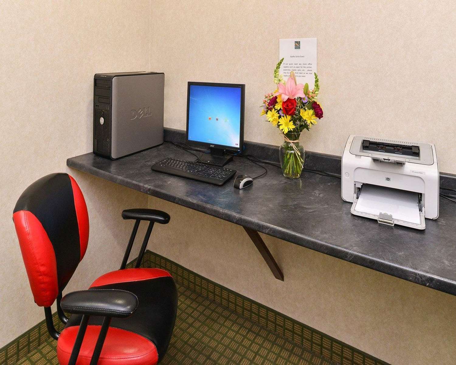 Quality Suites Stratford CT 30/37