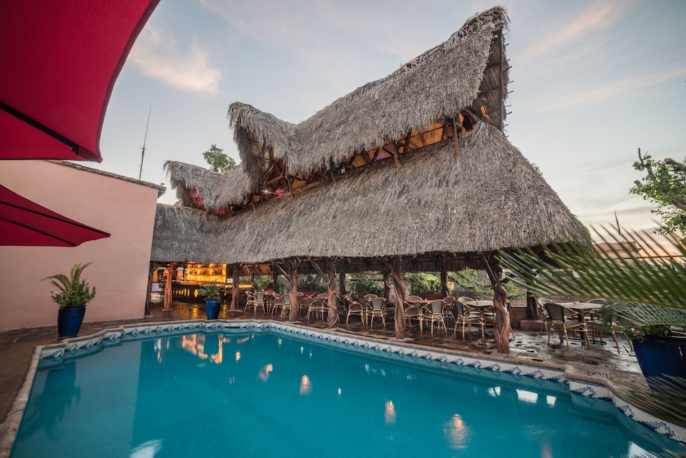 Posada Del Hidalgo 4/50