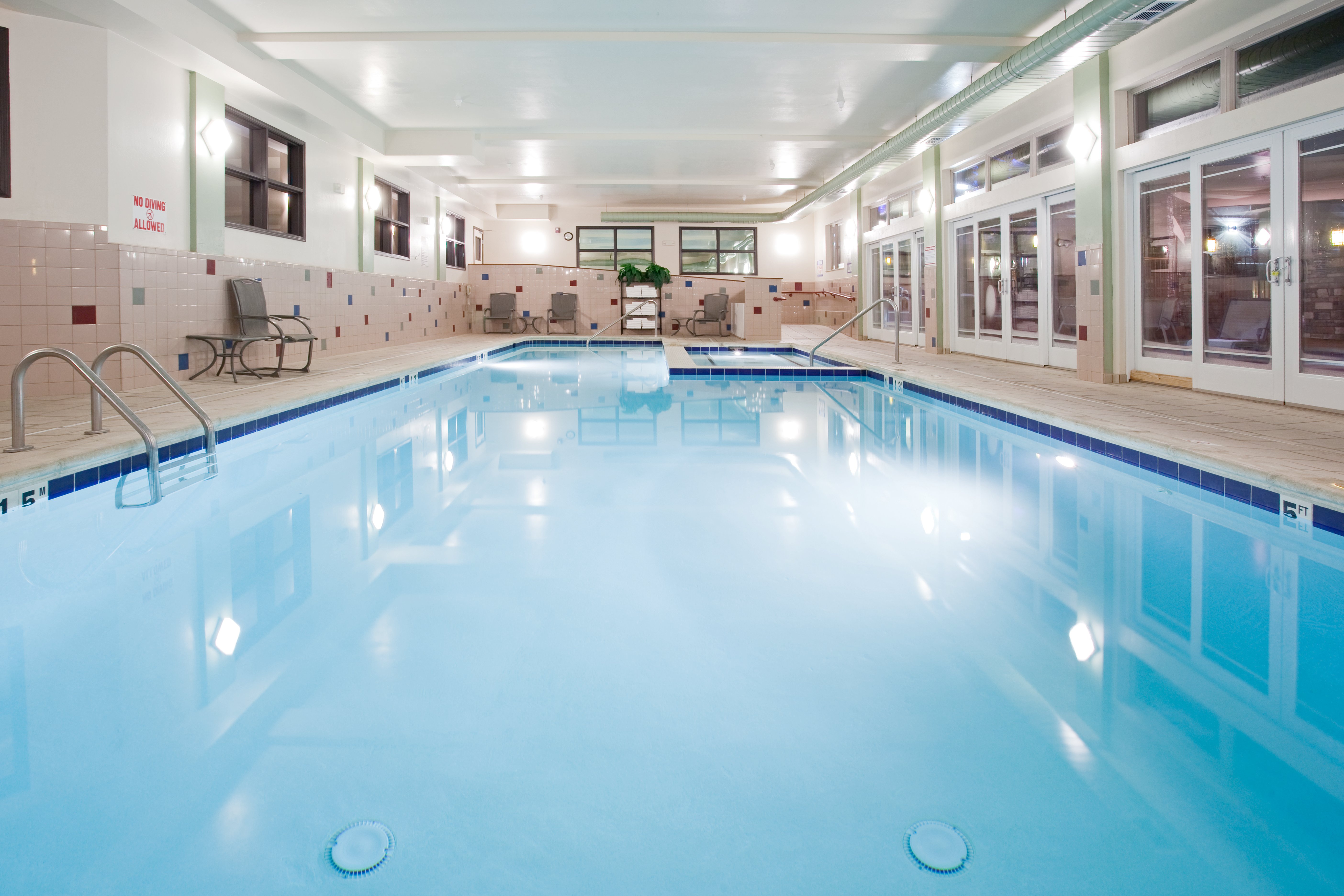 Holiday Inn Express Hotel And Suites Gunnison 46/73