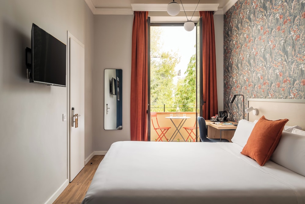 Superior, King Bed, Terrace