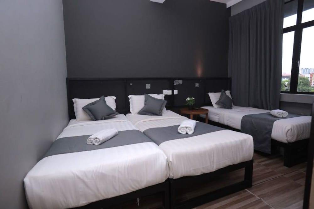 DJ Citi Inn Premier 35/62