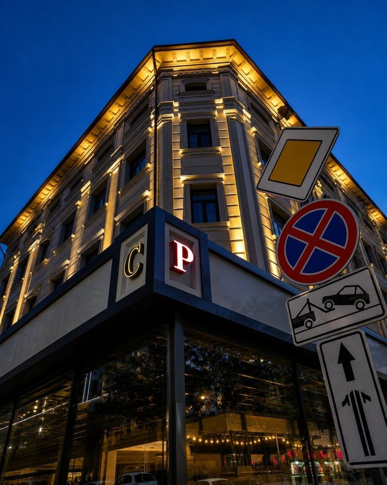 Grand Capital Hotel 2/50