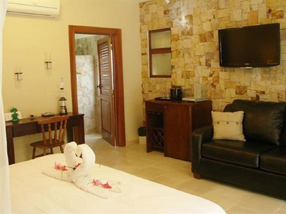The Falls Resort at Manuel Antonio 35/70