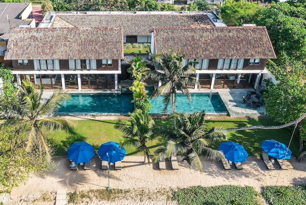 Ubuntu Beach Villas by Reveal 43/50