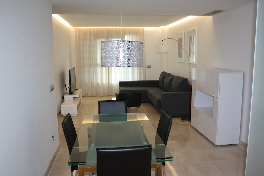 Aqua Apartments Marbella 55/80