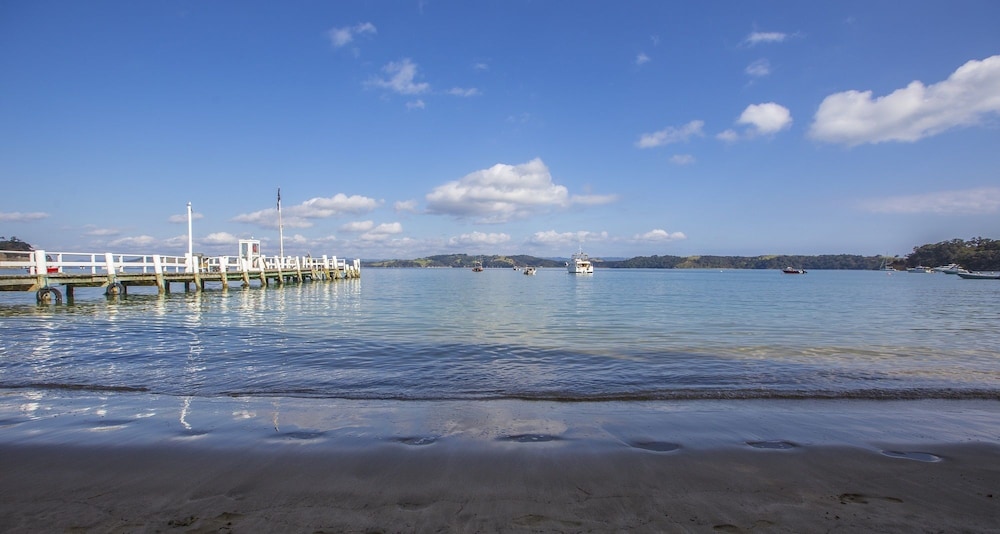 BEACH HOUSE KAWAU ISLAND 31/51