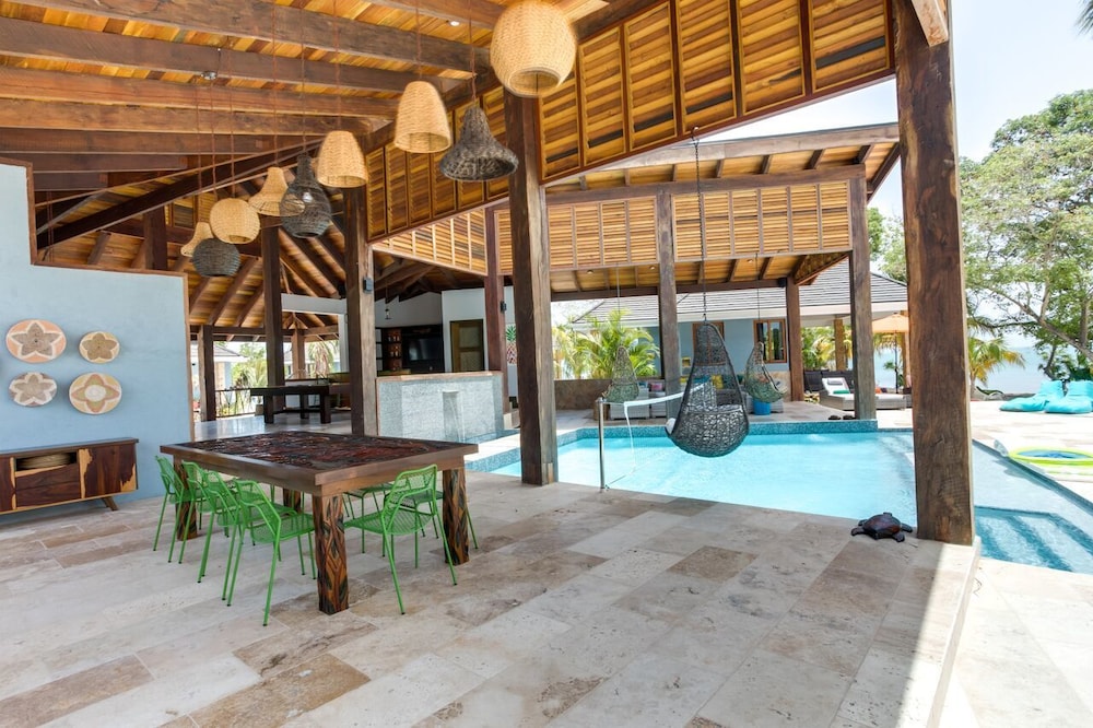 The Enclave- Private Island 5/50