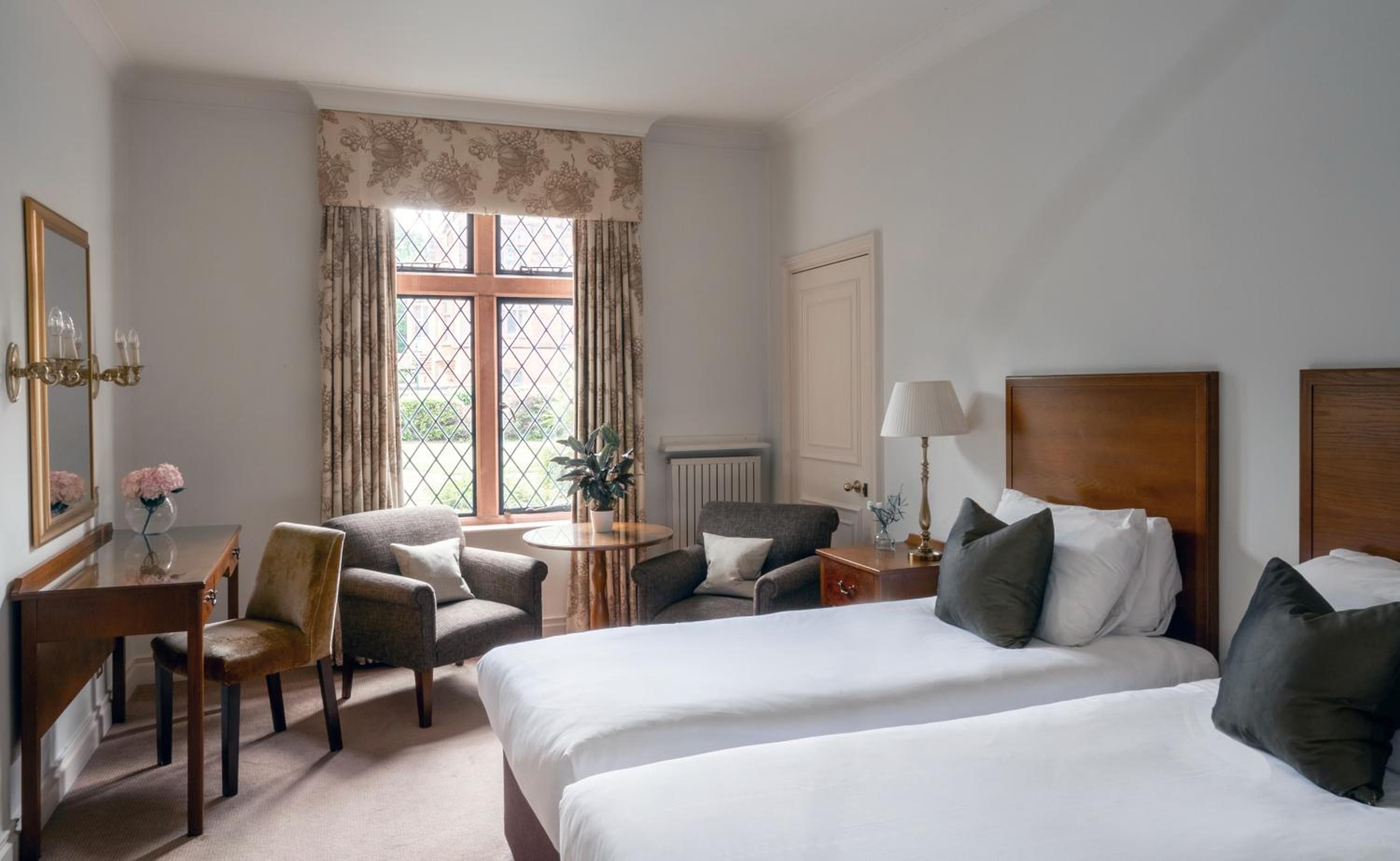 Standard, Twin Beds