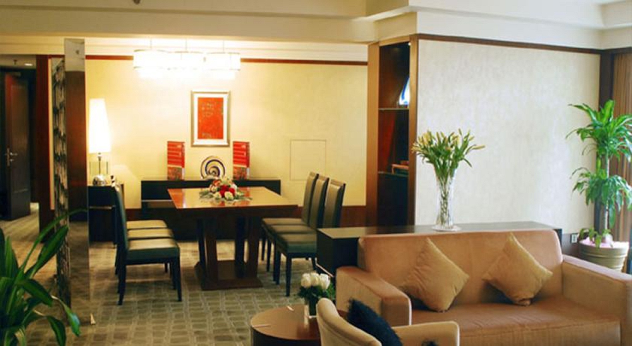 Beijing Kuntai Royal Hotel 11/21