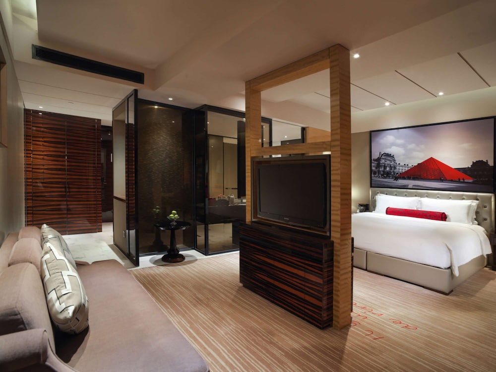 Sofitel Guangzhou Sunrich 24/76
