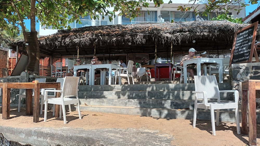 Coral Beach Hotel 10/23