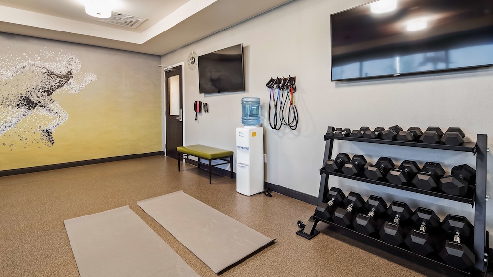 Best Western Plus Philadelphia-Pennsauken Hotel 24/32