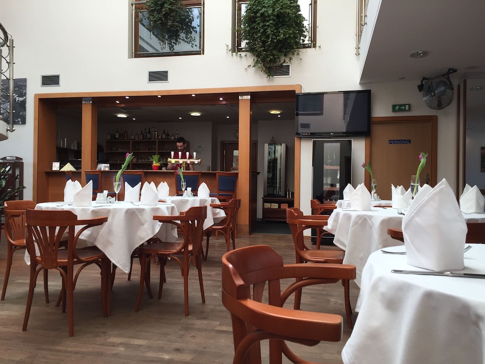 Hotel Atrium 58/73
