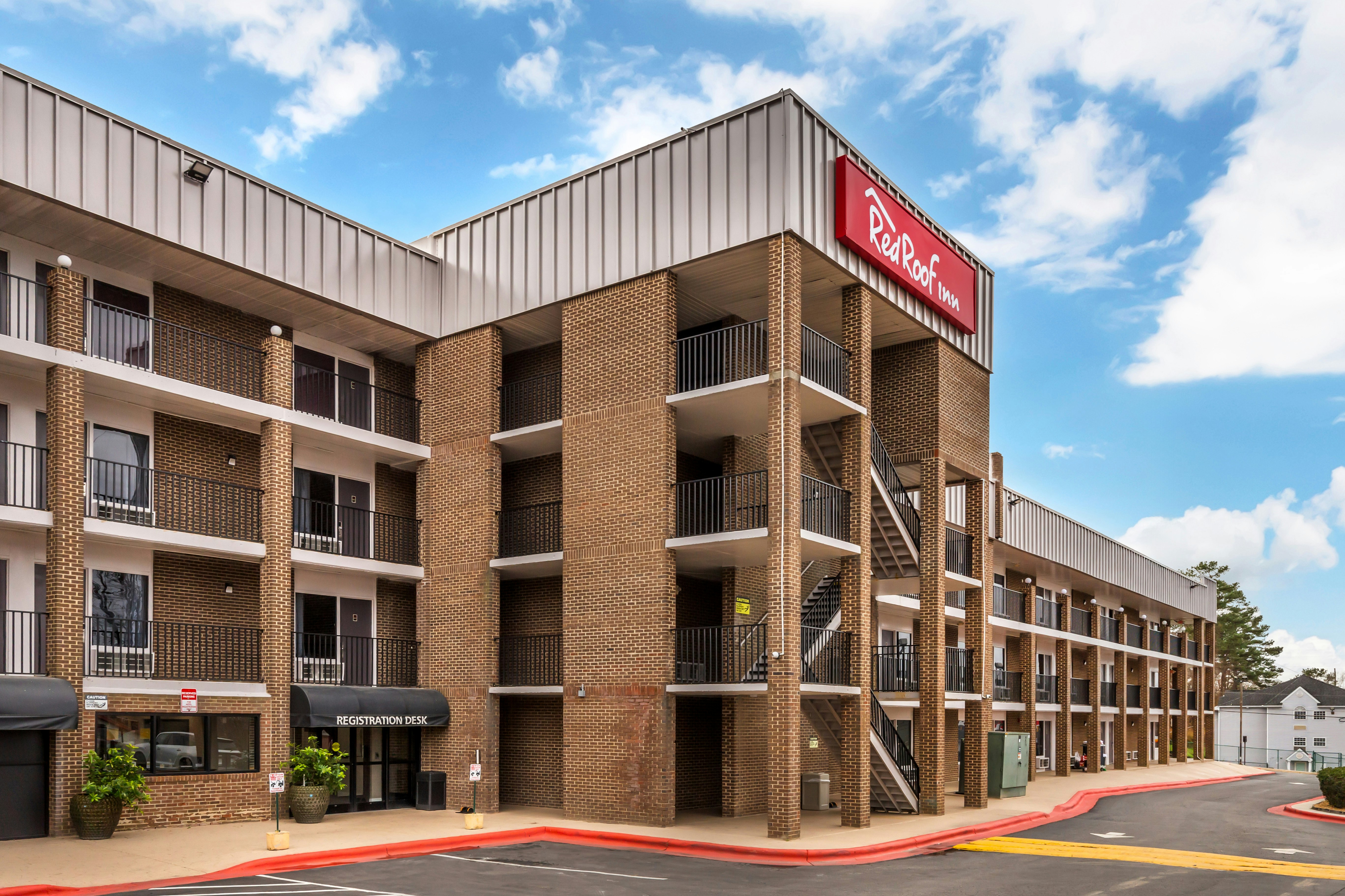 Red Roof Inn Raleigh Northeast - Downtown 11/11