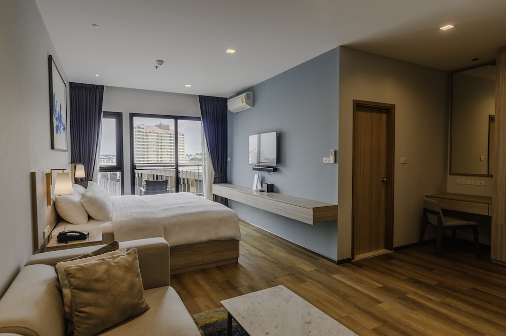 Oakwood Hotel Residence Sri Racha 21/83