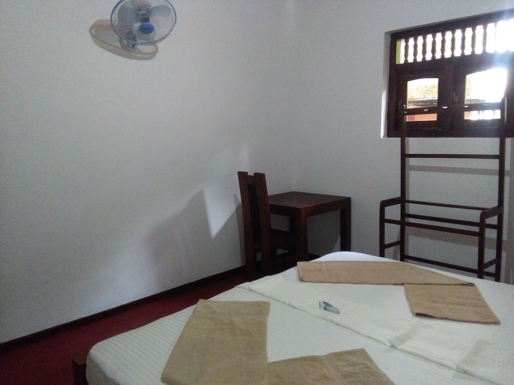 Mias Villa 7/18