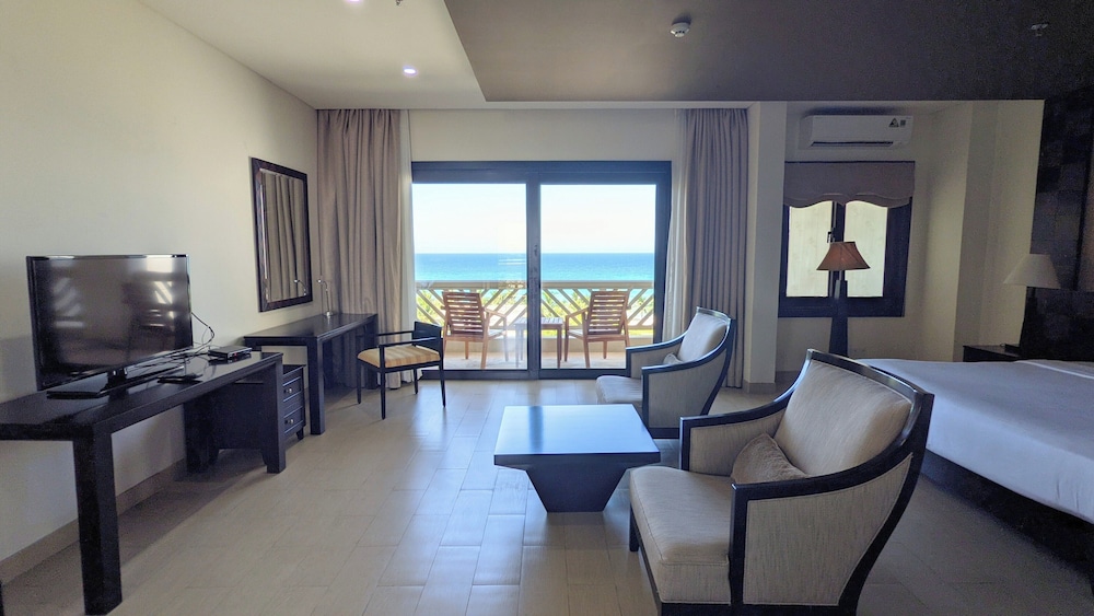 Olalani Resort and Condotel 26/69
