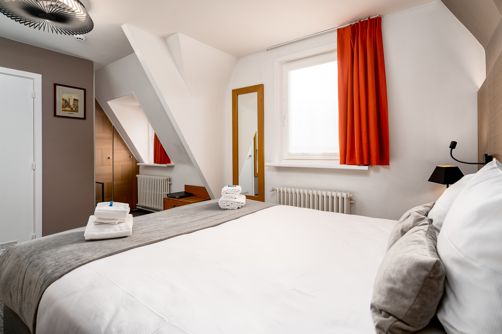 COMFORT, DOUBLE BED
