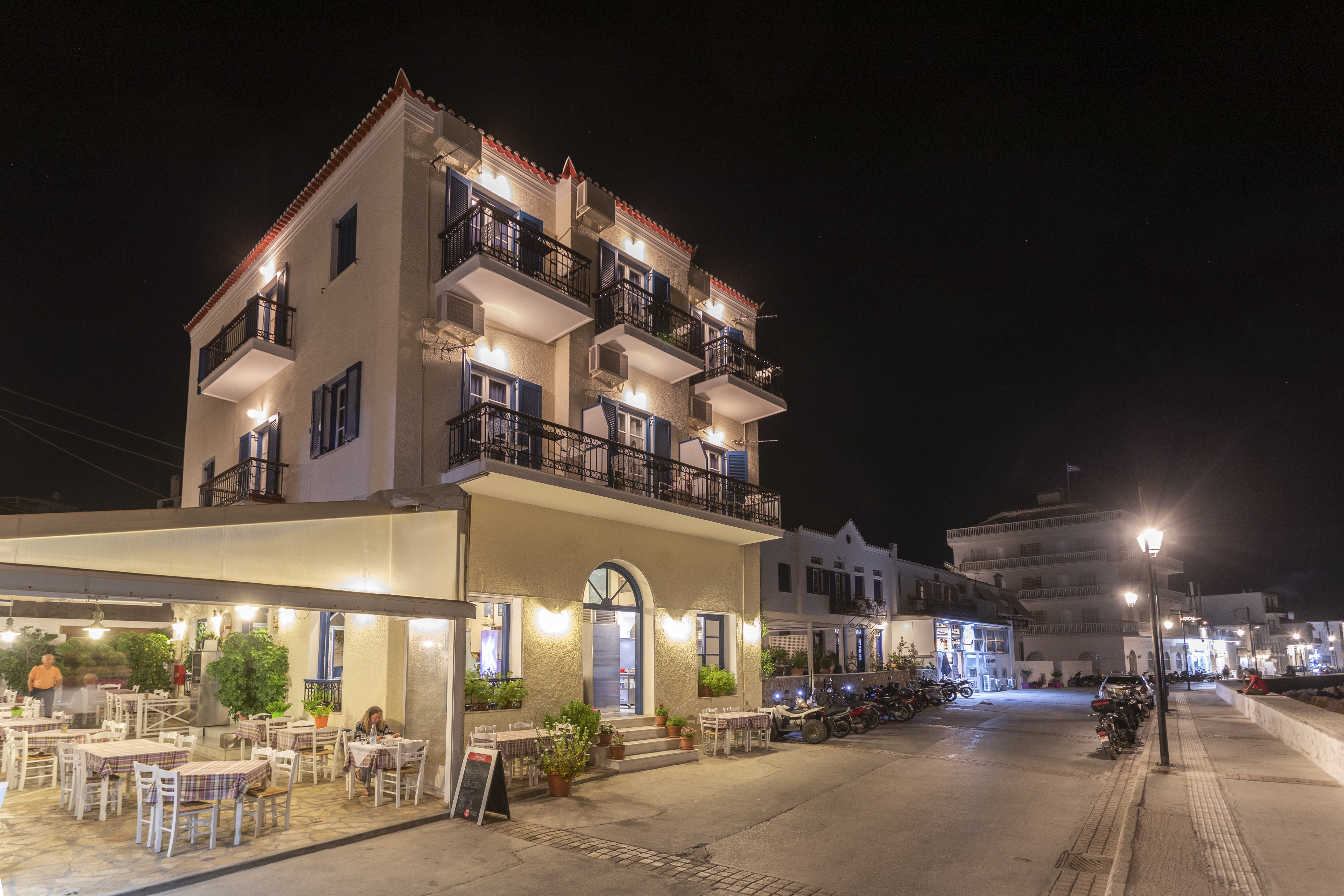 STELIOS HOTEL 2/11
