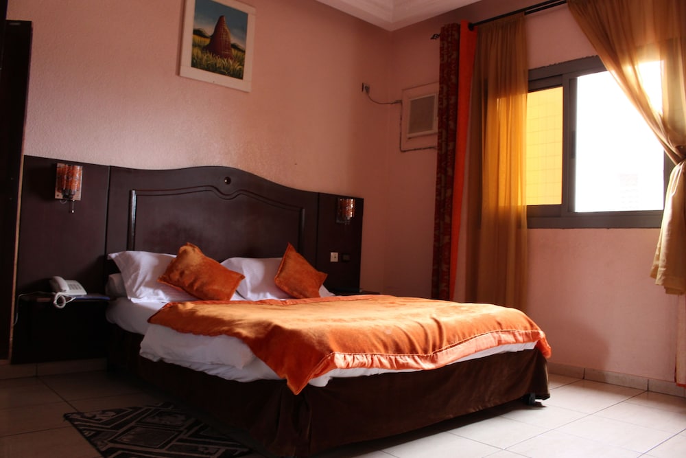 Tou'Ngou Hotel 13/50