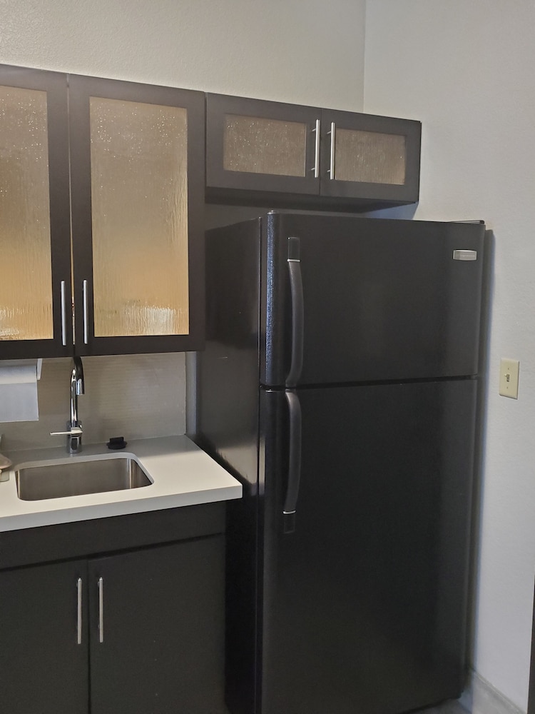 Candlewood Suites Knoxville Airport-Alcoa 34/73