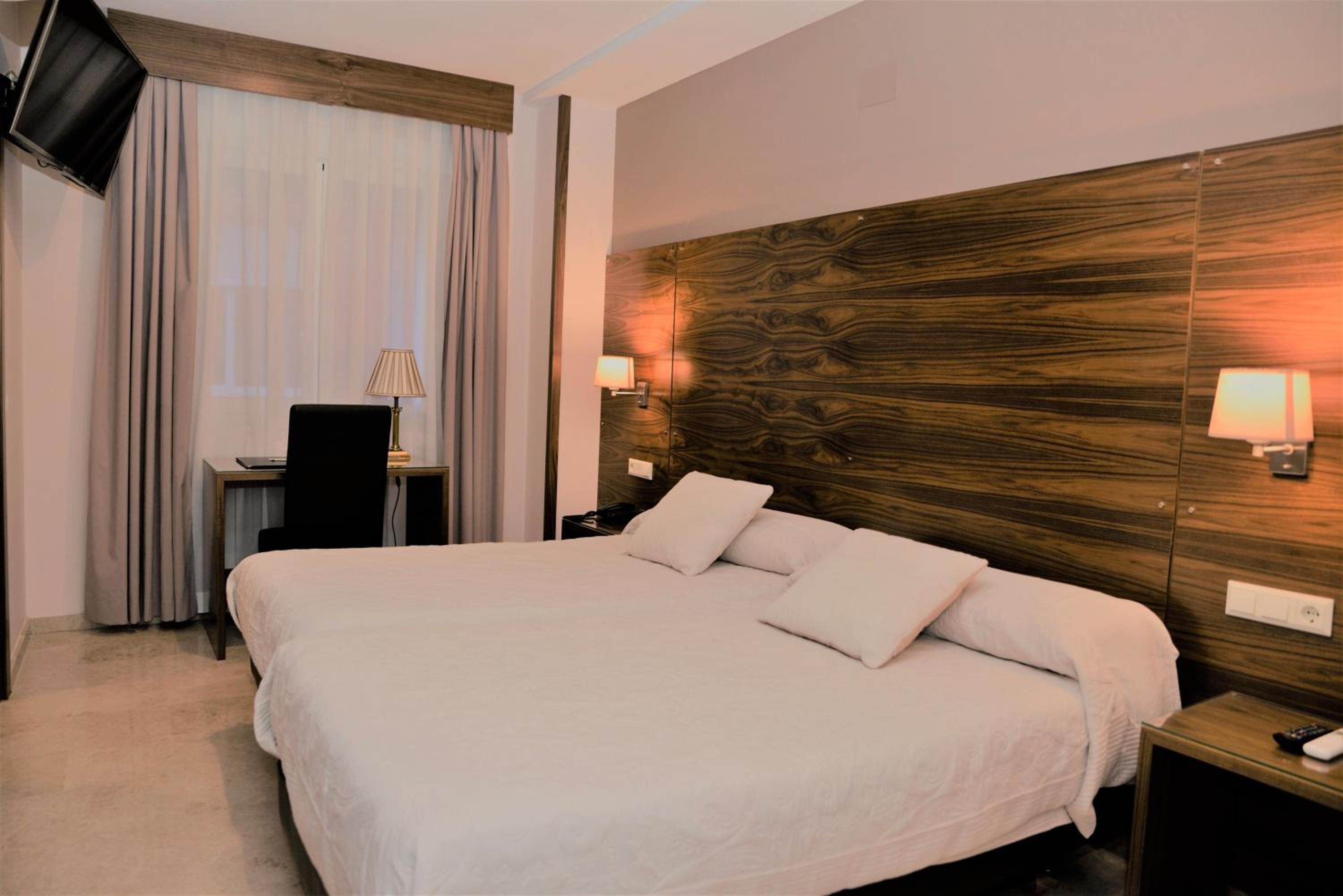 Hotel Escudero 32/58