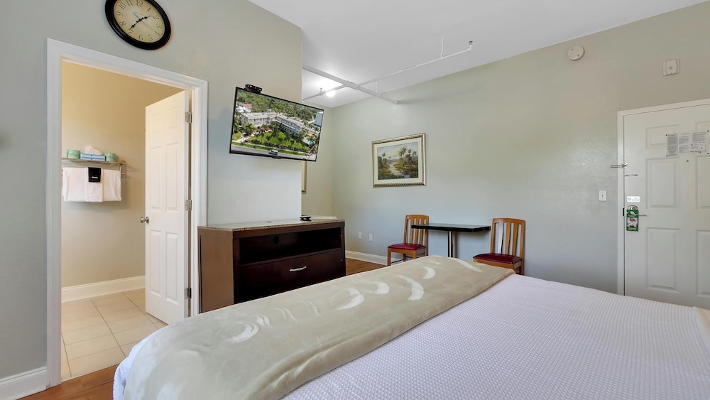 CLASSIC, KING BED, PET FRIENDLY