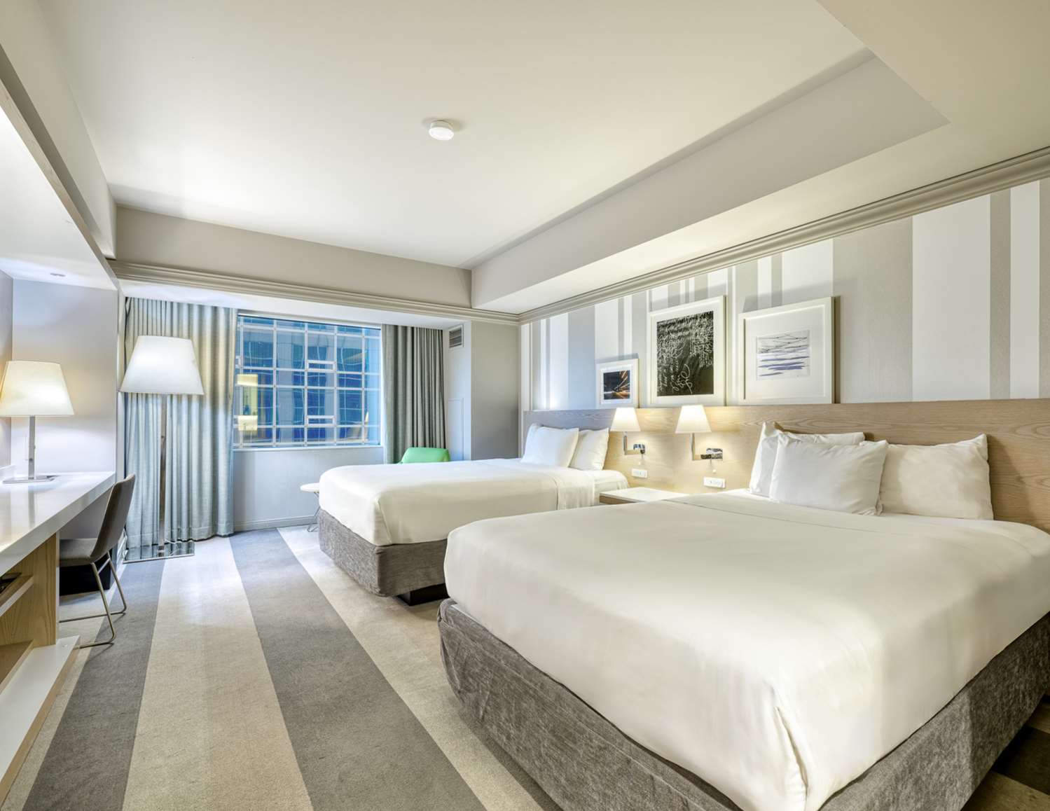DELUXE, 2 QUEEN BEDS, BATHTUB, ACCESSIBLE