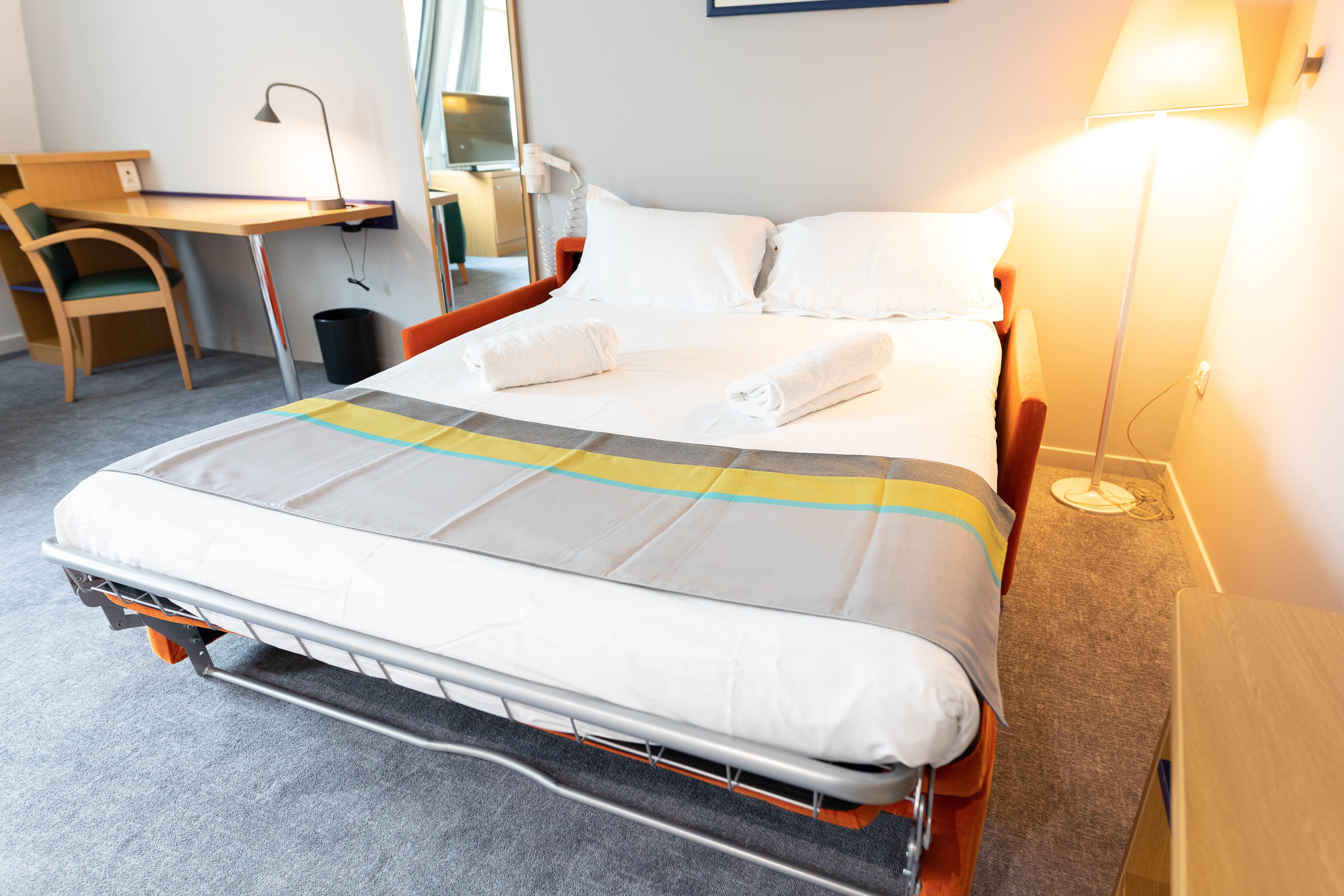جناح بسرير كوين، HOLIDAY INN EXPRESS ARRAS 3/9