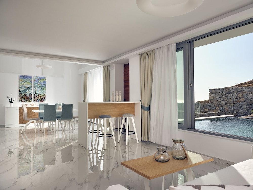Arcs Boutique Villa Hotel 44/77