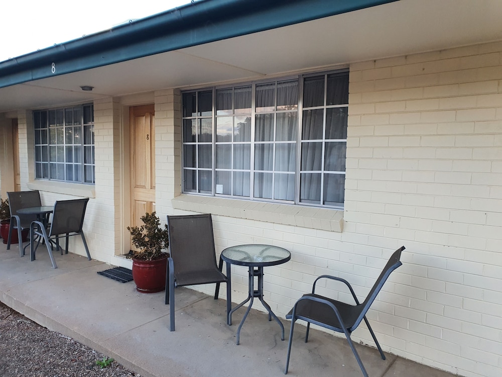 Mcnevins Tamworth 34/37