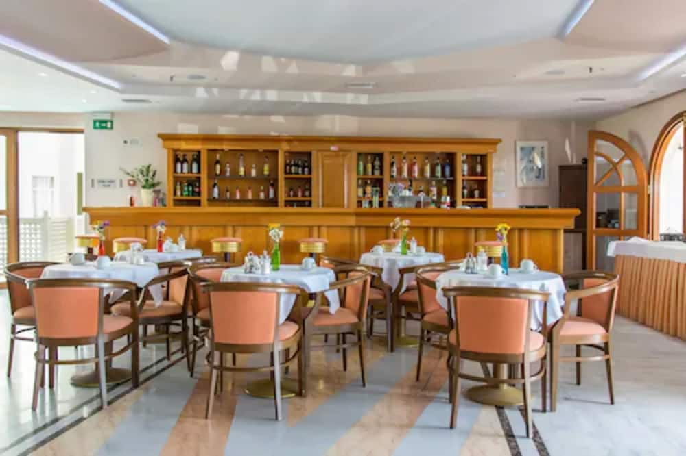 Anita Beach Hotel - Adults Only 33/40