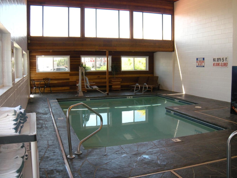 Motel West 40/58