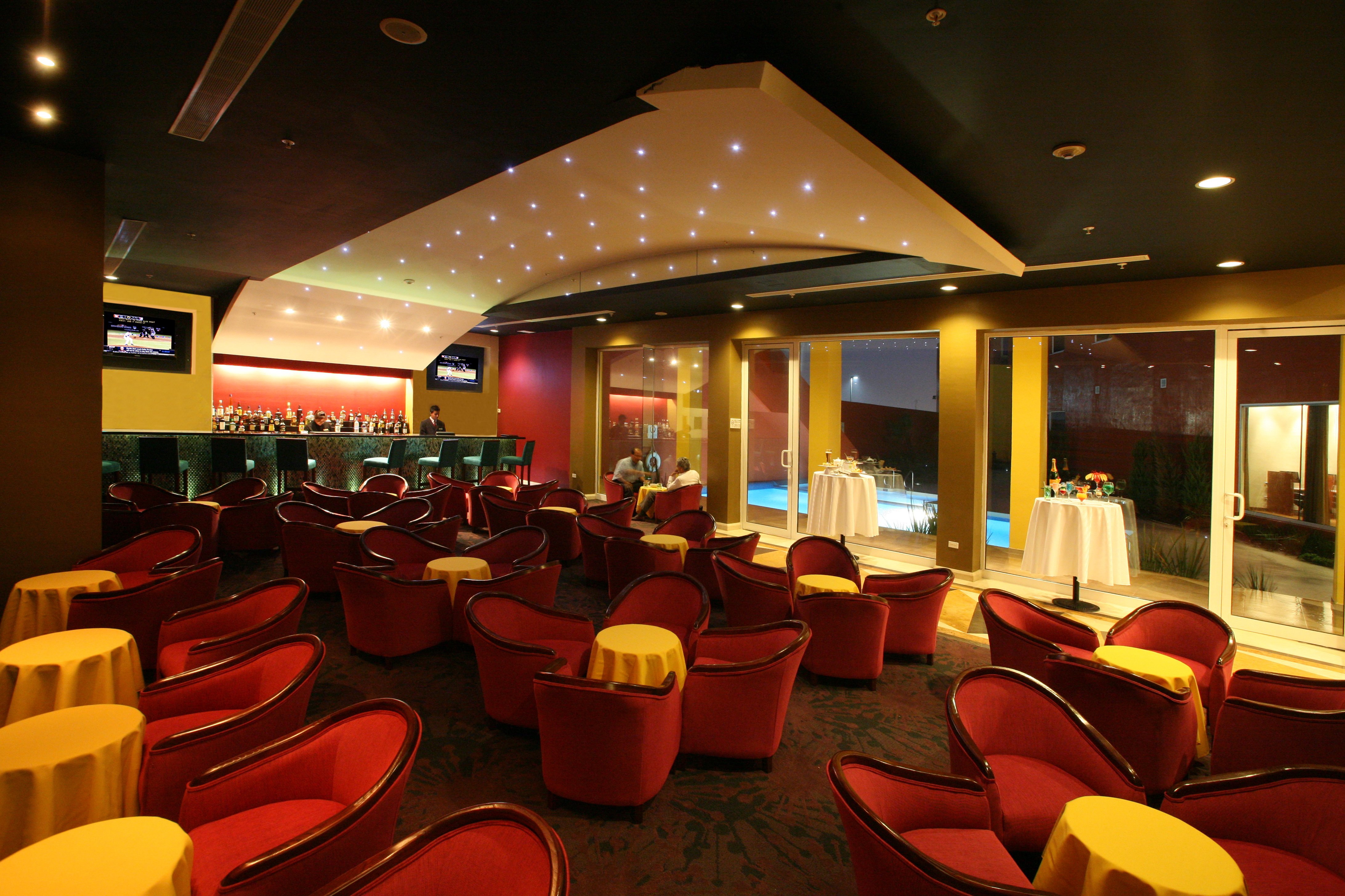 CROWNE PLAZA MONTERREY AEROPUERTO 69/75