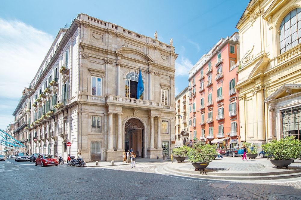 Palazzo Doria Napoli 42/50