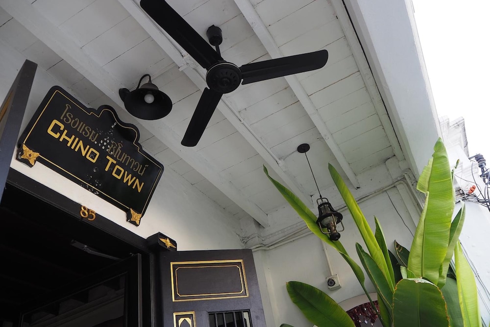 Chino Town Gallery Hostel 8/58
